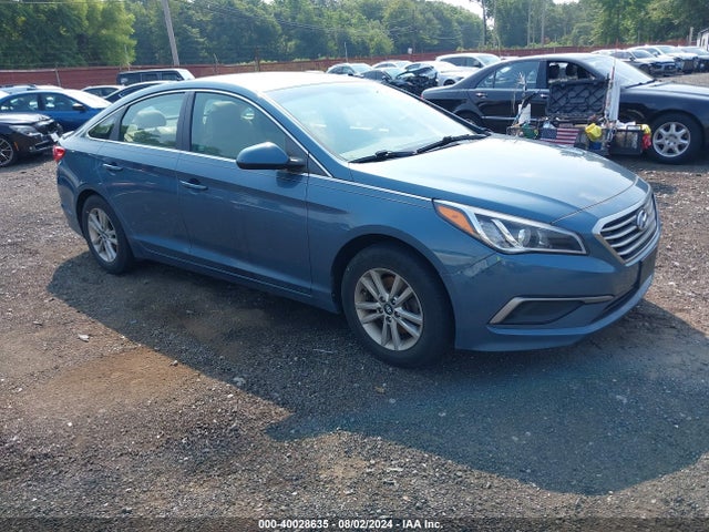 Hyundai SONATA SE 2016 5NPE24AF8GH312266 Image 1
