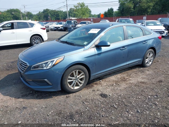 Hyundai SONATA SE 2016 5NPE24AF8GH312266 Image 2