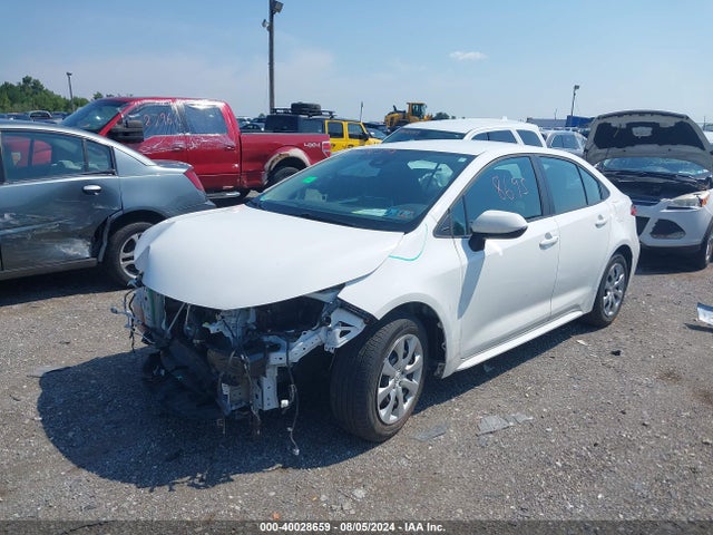 Toyota COROLLA LE 2021 5YFEPMAE3MP230226 Image 2