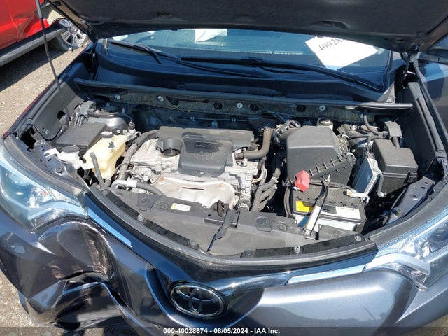 Toyota RAV4 LE 2018 JTMBFREV9JJ746328 Image 10