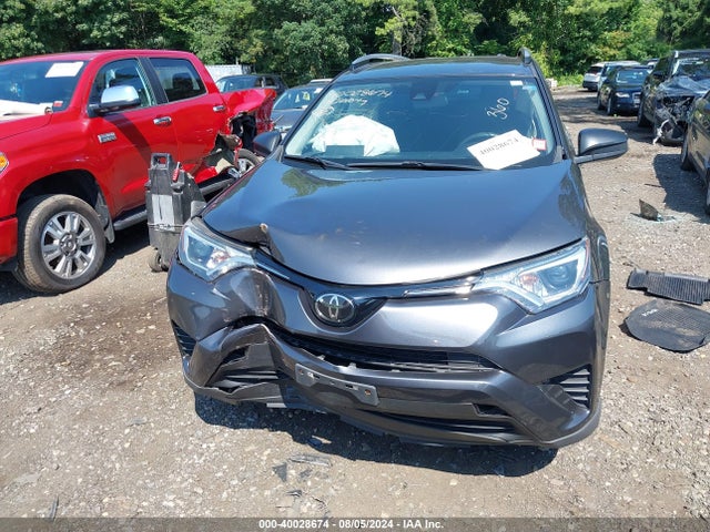 Toyota RAV4 LE 2018 JTMBFREV9JJ746328 Image 12