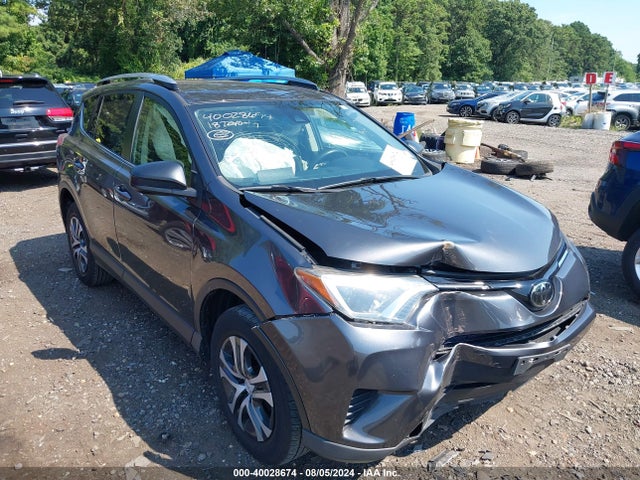 Toyota RAV4 LE 2018 JTMBFREV9JJ746328 Image 6