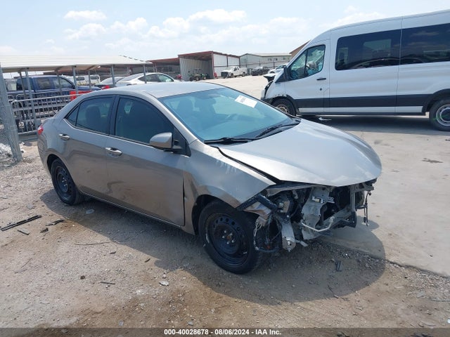Toyota COROLLA LE 2016 5YFBURHE9GP402200 главное изображение