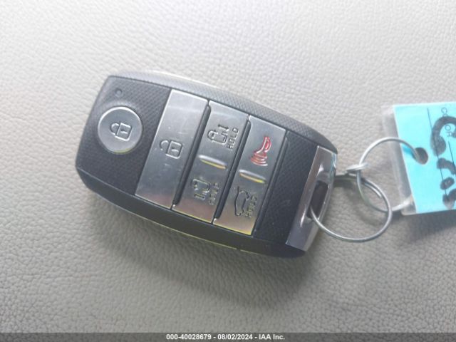 KNDMC5C18F6049284 KIA SEDONA EX