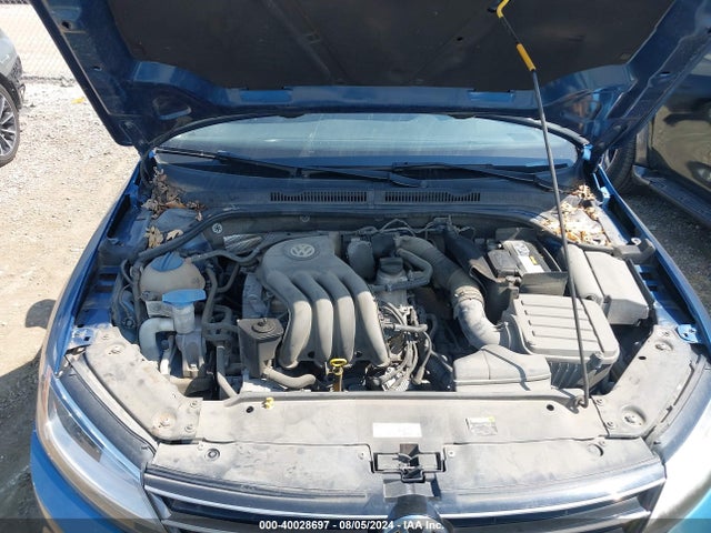 3VW2K7AJ6FM418858 Volkswagen Jetta 2.0l S