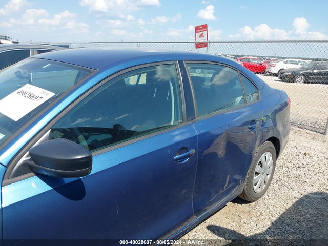 3VW2K7AJ6FM418858 Volkswagen Jetta 2.0l S