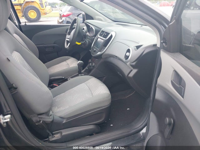 Chevrolet Sonic Ls Auto 2017 1G1JB5SH7H4139702 Image 5