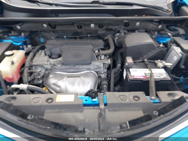 Toyota Rav4 Xle 2016 JTMWFREV0GJ090465 Image 10