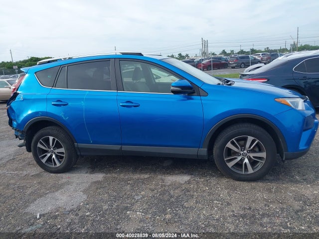 Toyota Rav4 Xle 2016 JTMWFREV0GJ090465 Image 14