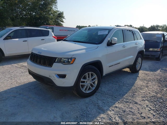 Jeep Grand Cherokee Laredo E 4x2 2018 1C4RJEAGXJC172484 Image 2