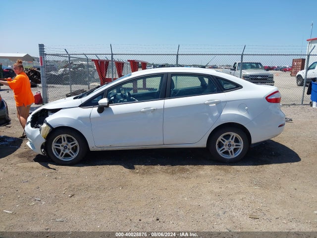 Ford FIESTA SE 2017 3FADP4BJ4HM132056 Image 15