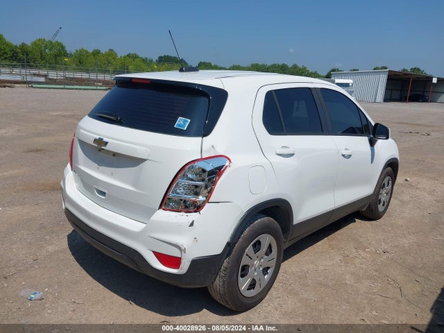 Chevrolet TRAX LS 2017 KL7CJKSB7HB164850 Image 4
