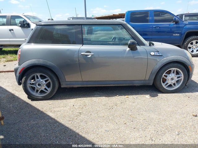 2007 MINI COOPER S WMWMF73557TV31362 Photo 3