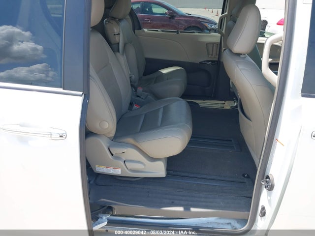 Toyota Sienna Xle 8 Passenger 2017 5TDYZ3DCXHS884231 Image 8