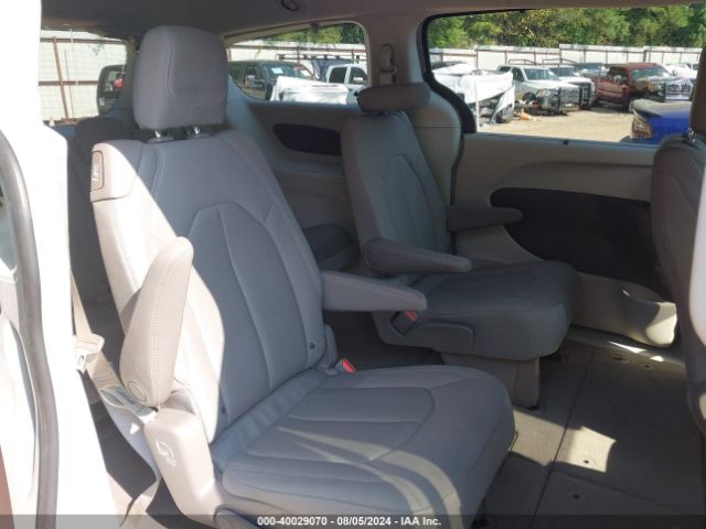 2C4RC1FG0LR124191 Chrysler Pacifica Touring