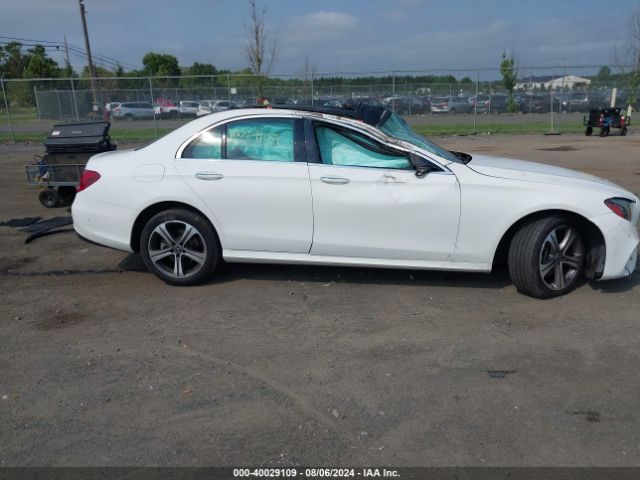 WDDZF4KB2JA438192 Mercedes-Benz E 300 4matic