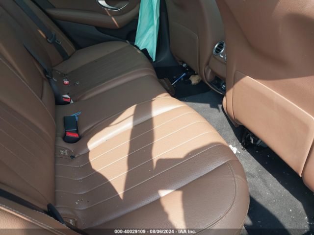 WDDZF4KB2JA438192 Mercedes-Benz E 300 4matic