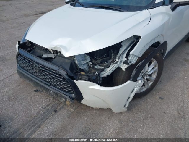 7MUCAABG4NV018294 Toyota Corolla Cross Le