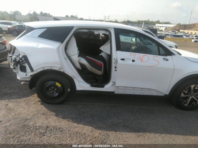 5XYK33AF0PG112449 KIA Sportage Ex