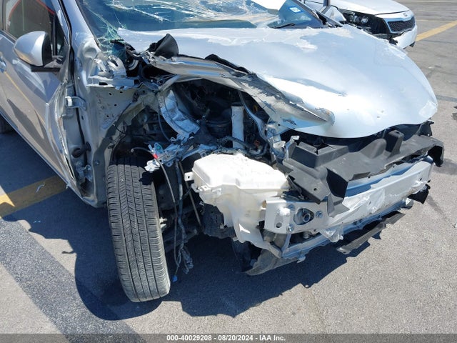 JTDKDTB37E1078590 Toyota Prius C Two