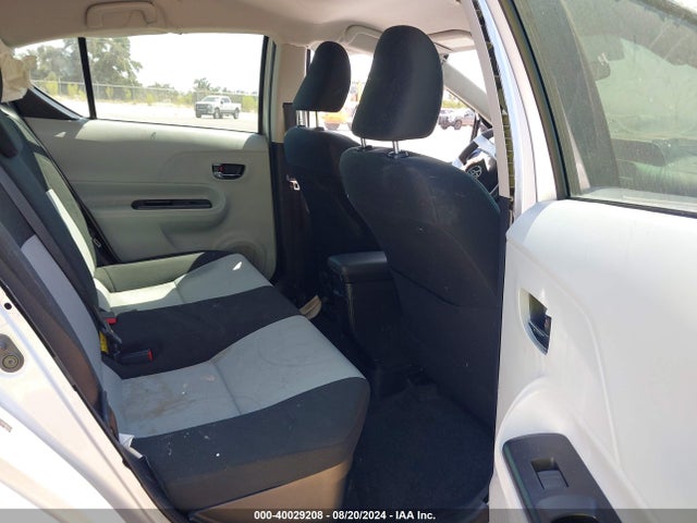 JTDKDTB37E1078590 Toyota Prius C Two