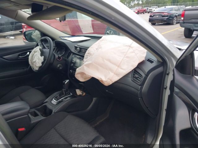 KNMAT2MV2HP523021 Nissan ROGUE S