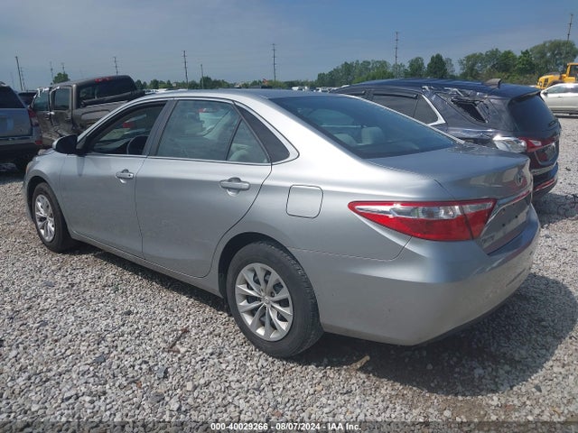 Toyota CAMRY LE 2016 4T4BF1FK5GR561594 Image 3