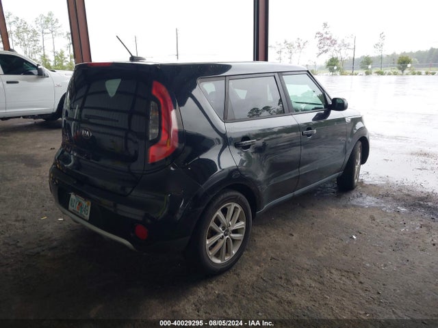 KIA SOUL + 2017 KNDJP3A58H7447836 Image 4