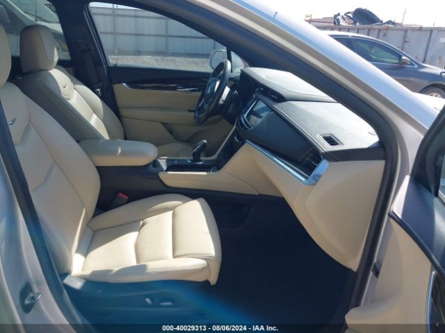 1GYKNARS2HZ106729 Cadillac Xt5 Standard