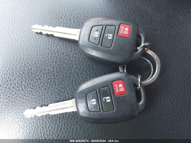 Toyota Rav4 Xle 2014 JTMRFREV1ED070606 Image 11