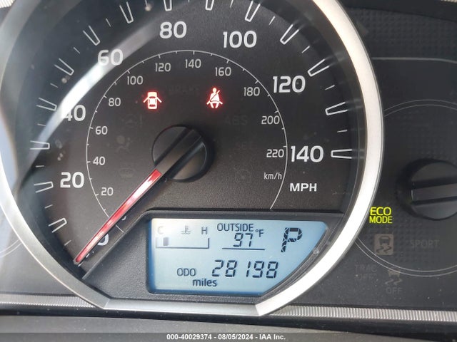 Toyota Rav4 Xle 2014 JTMRFREV1ED070606 Image 16