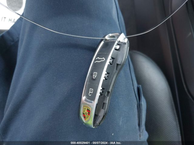 WP1AA2AY6KDA10320 Porsche Cayenne