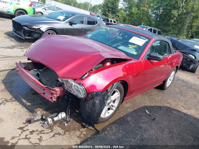 Ford Mustang V6 2014 1ZVBP8EM3E5281930 Image 2