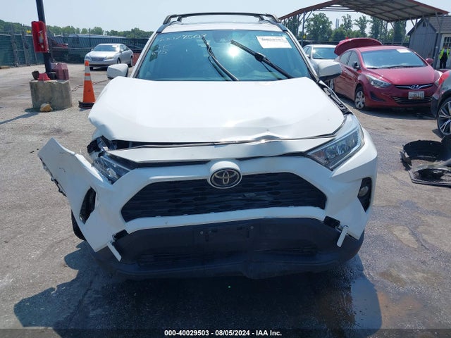 Toyota Rav4 Xle 2019 JTMP1RFV5KD010585 Image 12