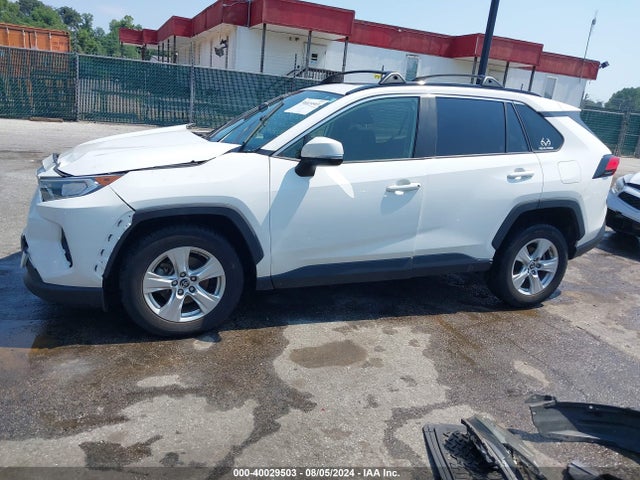 Toyota Rav4 Xle 2019 JTMP1RFV5KD010585 Image 14