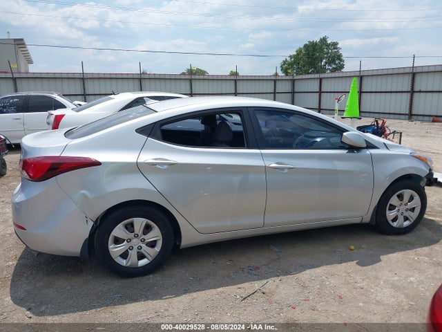 Hyundai ELANTRA SE 2016 KMHDH4AE3GU517223 Image 13