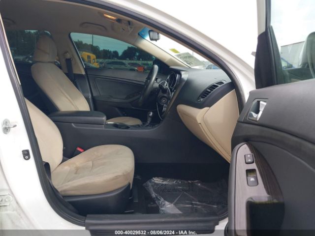 KNAGM4A72F5602431 KIA Optima Lx