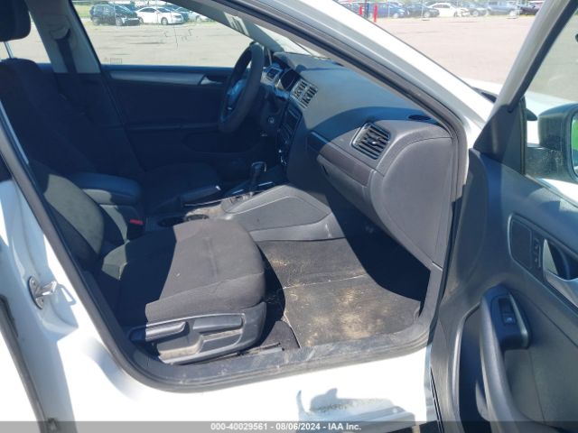 3VWLA7AJ1FM423117 Volkswagen Jetta 2.0l Tdi S