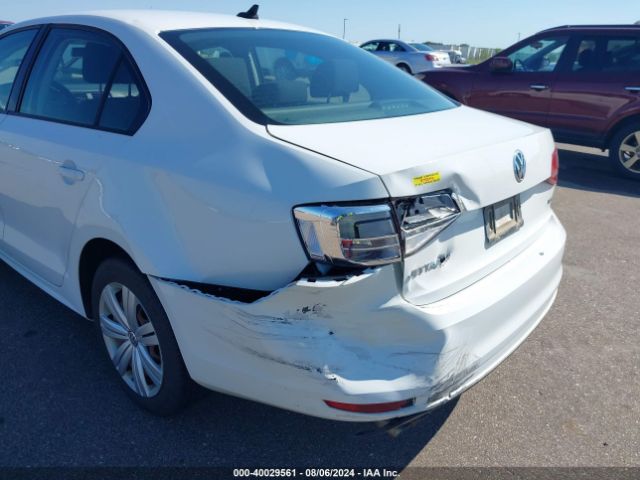 3VWLA7AJ1FM423117 Volkswagen Jetta 2.0l Tdi S
