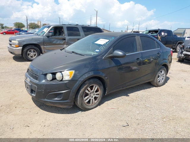 Chevrolet Sonic Lt Auto 2014 1G1JC5SHXE4181922 Image 2
