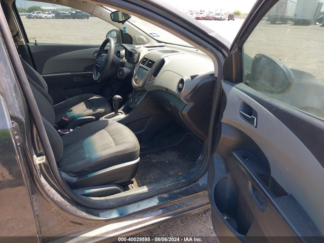 Chevrolet Sonic Lt Auto 2014 1G1JC5SHXE4181922 Image 5