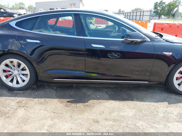 Tesla Model S 90d/p100d/p85d/p90d 2016 5YJSA1E48GF142213 Image 12