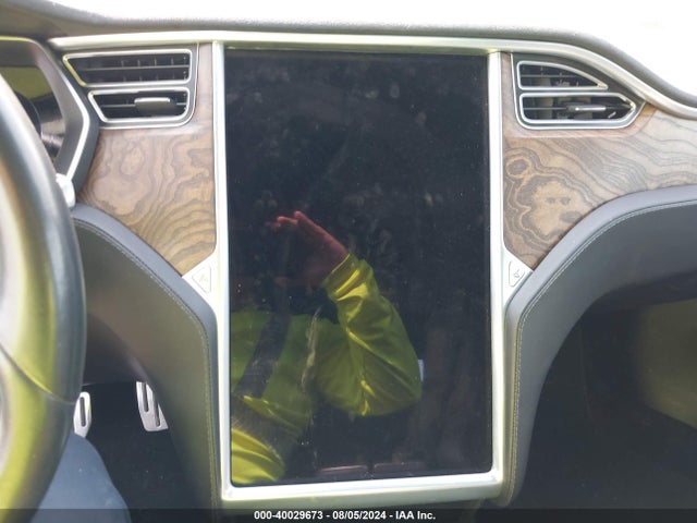 Tesla Model S 90d/p100d/p85d/p90d 2016 5YJSA1E48GF142213 Image 17