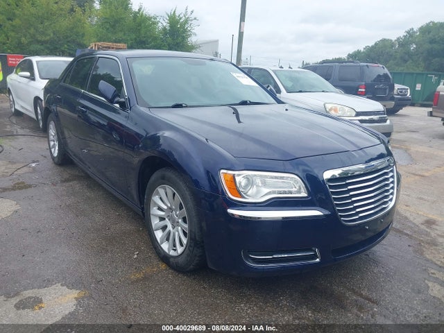 Chrysler 300 2014 2C3CCAAG0EH228559 Image 1