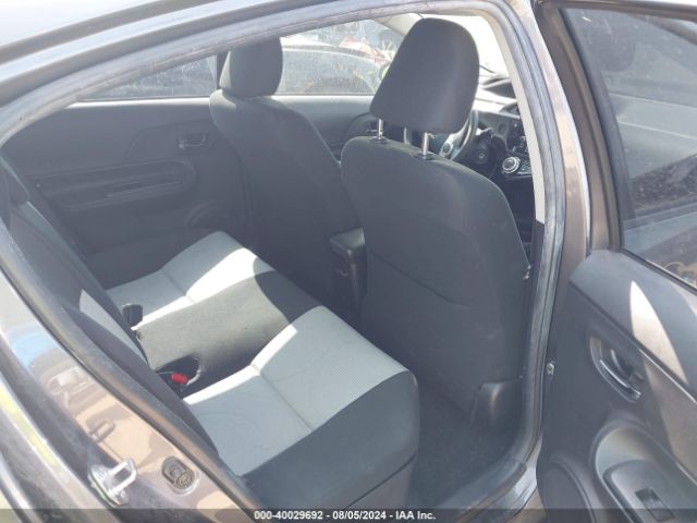 JTDKDTB30G1135201 Toyota Prius C Two