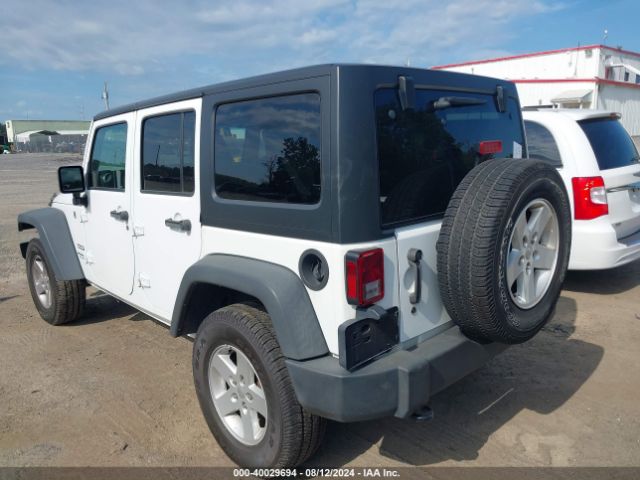 1C4BJWDG2HL740627 Jeep Wrangler Unlimited Sport 4x4