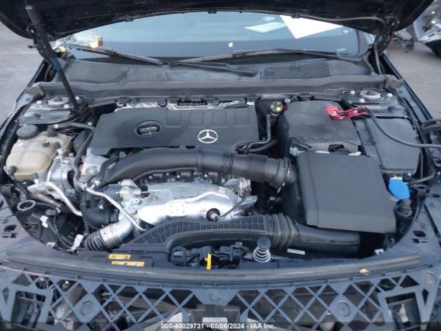 WDD3G4EB6KW021841 Mercedes-Benz A 220