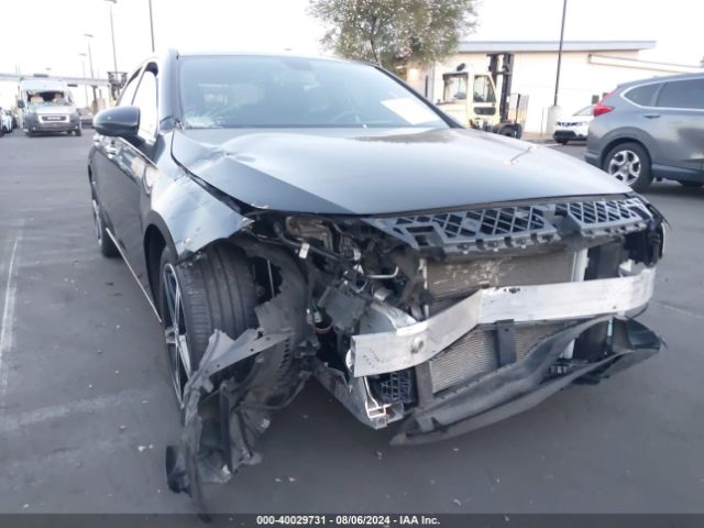 WDD3G4EB6KW021841 Mercedes-Benz A 220
