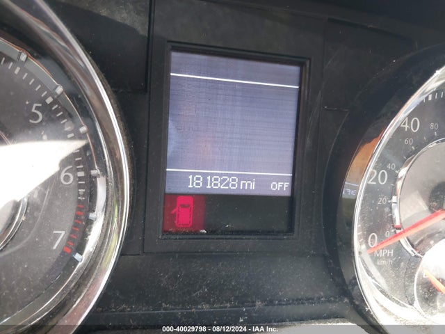 2C4RC1GG6ER115559 Chrysler Town & Country Limited