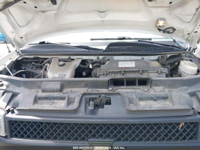 1GCWGBFP8J1256467 Chevrolet Express 2500 Work Van